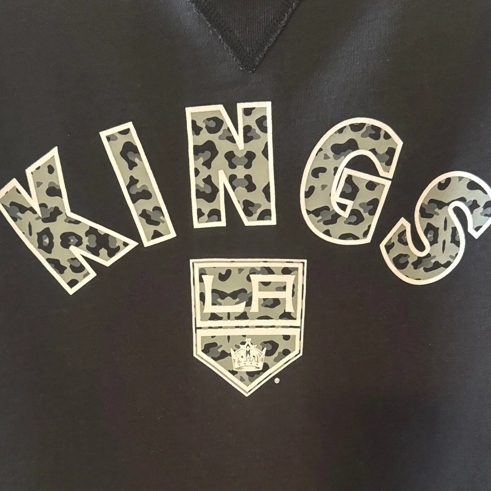 '47 LA Kings Black Kings Sweatshirt - Picture 3 of 7